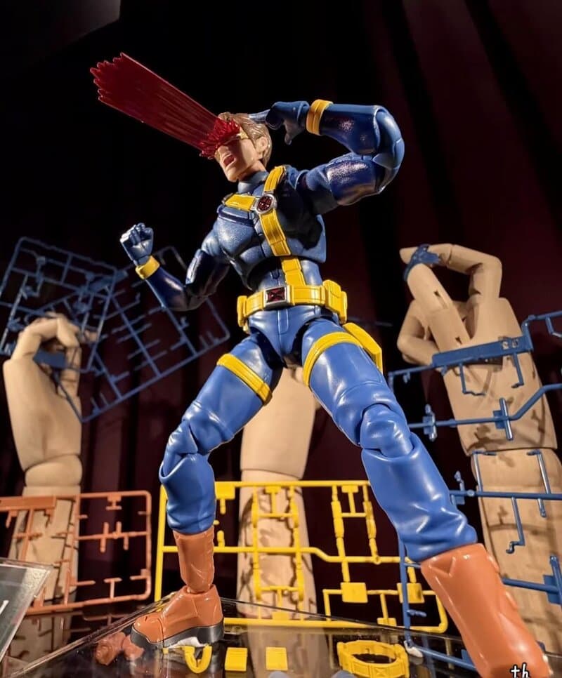 Blokees Marvel Champion Class Cyclops - Avengers Doomsday, tampak lain